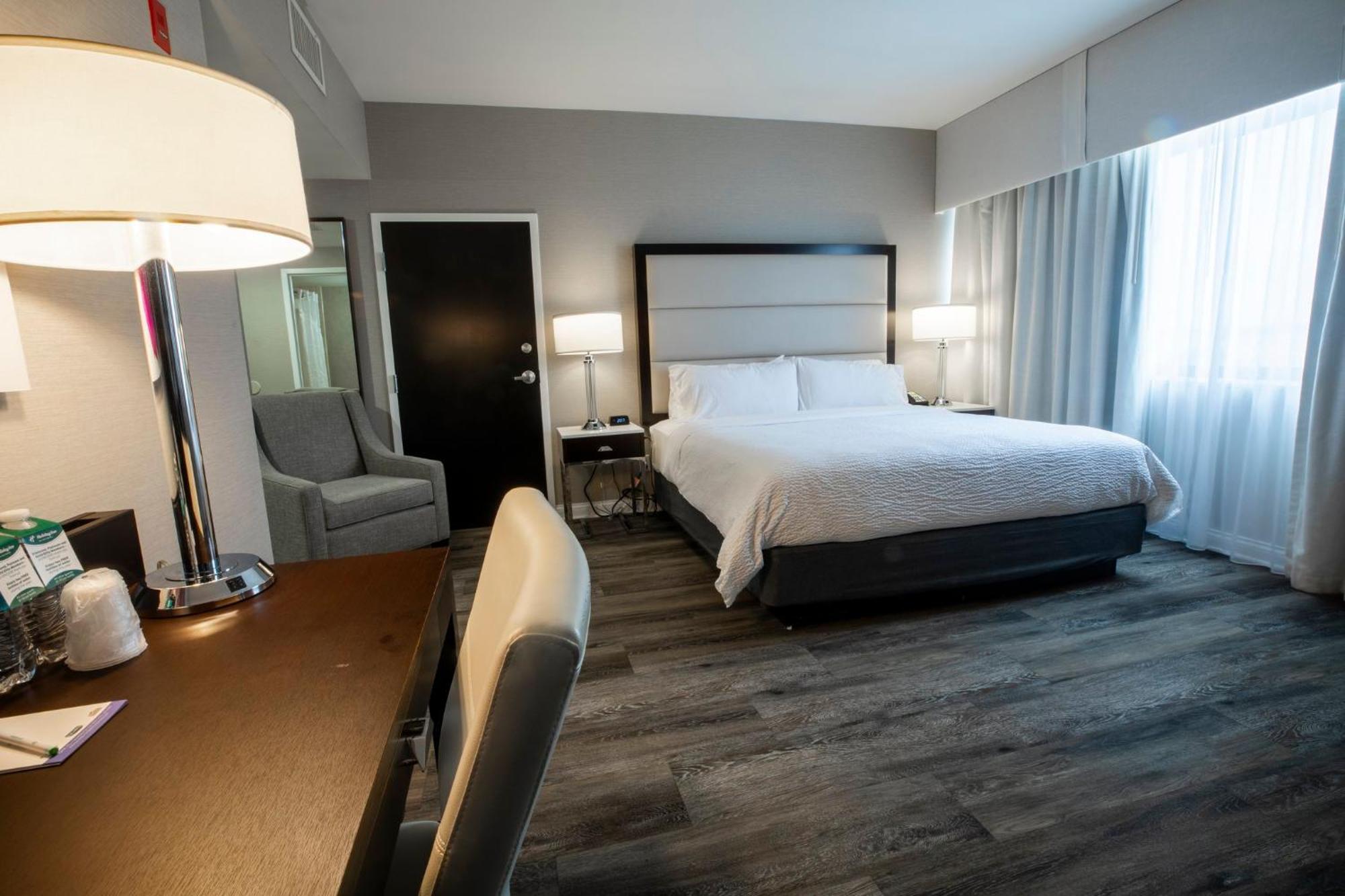 Holiday Inn Wilmington By Ihg Gurneyville Экстерьер фото